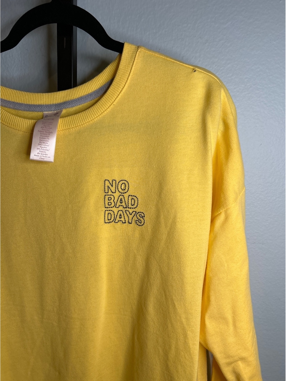 Secret Treasures Yellow No Bad Days Sweatshirt Size L 12-14